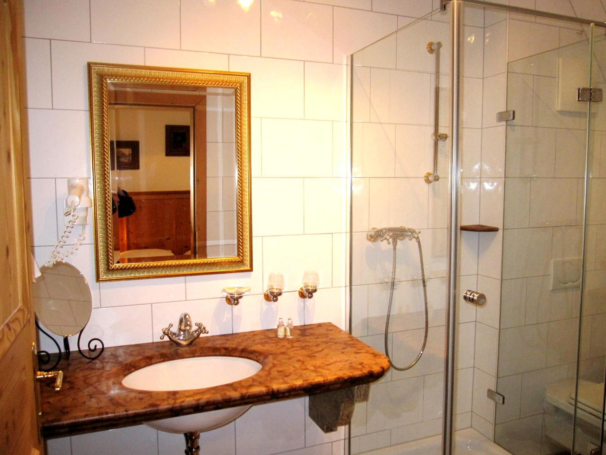 Gasthof Hotel Doktorwirt Salzburg Buitenkant foto